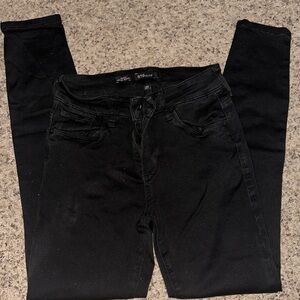 Black skinny jeans